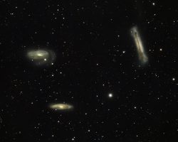 Leo Triplet by Bob Rossiter <br> AT115EDT with .8 reducer - 644mm <br>Guided with ZWO 120mm-s & 30mm guide scope and ZWO ASIair <br>ZWO AM5 mount <br>ZWO 2600mc pro color camera - gain 100 <br>63 – 180 seconds. 2:47 hrs.